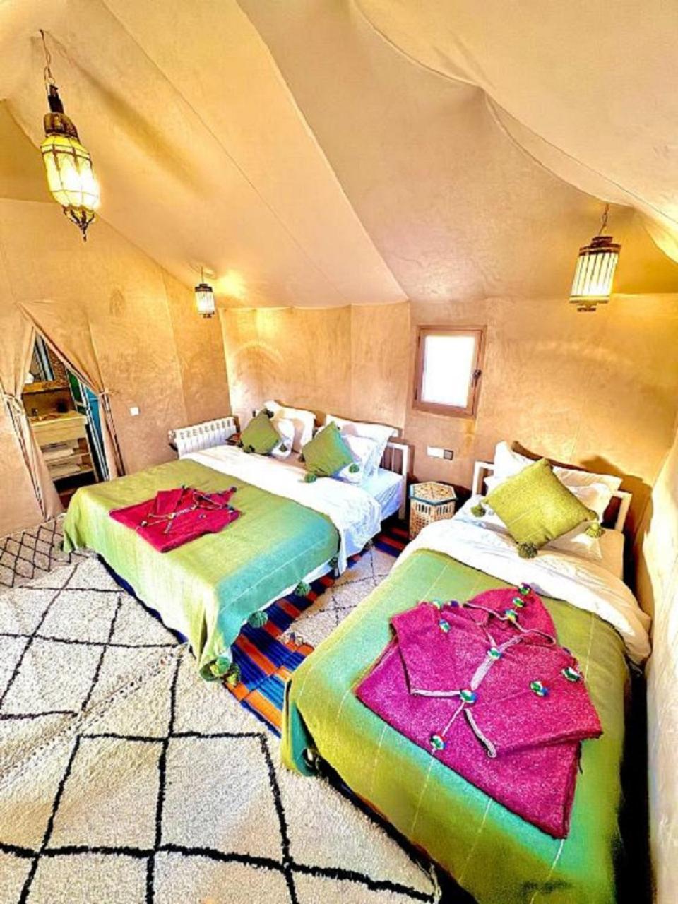 Hotel Mirage Luxury Camp à Merzouga Extérieur photo