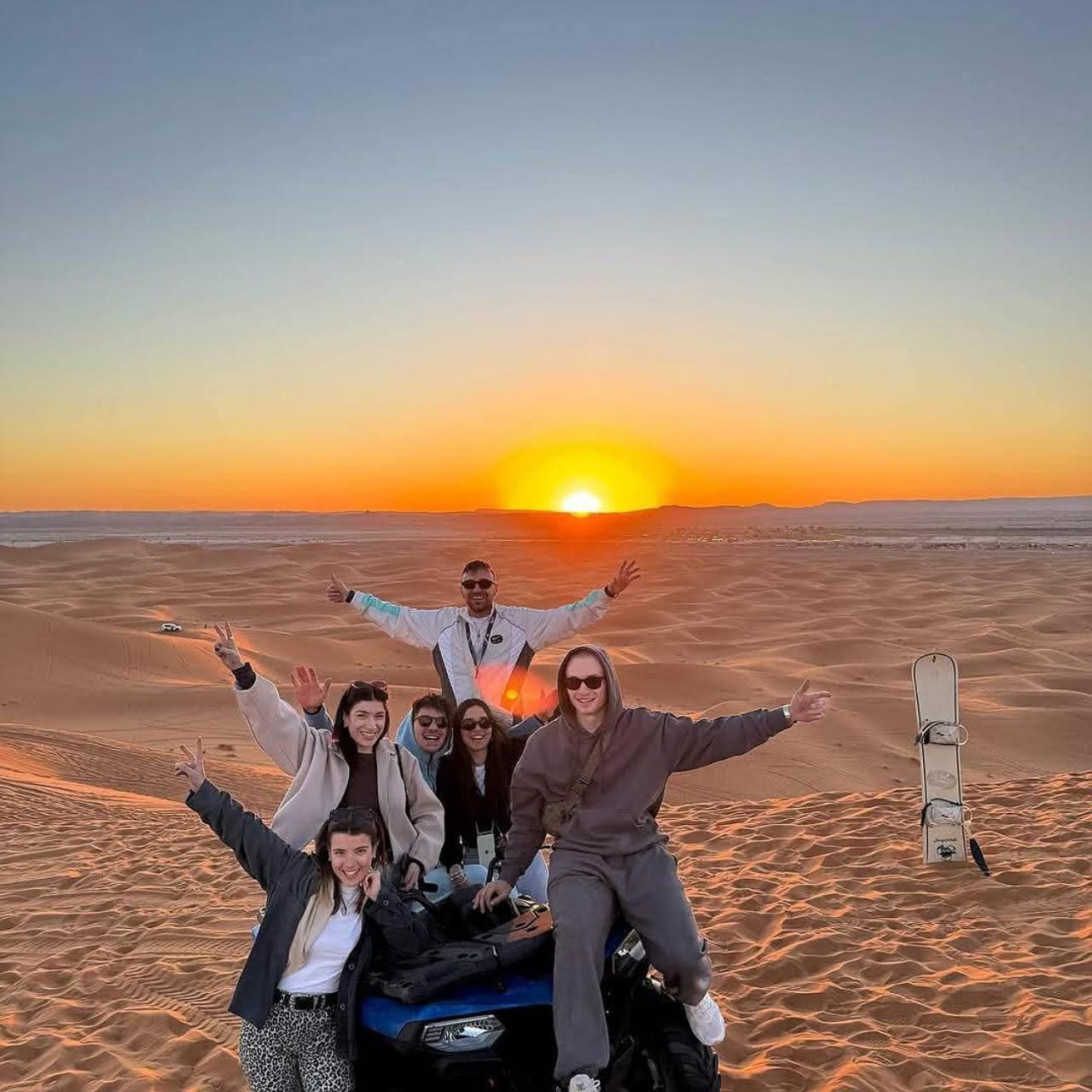 Hotel Mirage Luxury Camp à Merzouga Extérieur photo